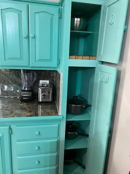 Spacious & Cozy 2 Bedrooms Townhouse In Gated Community, Excellent Location In Kgn8 0*, Kingston Jamaica