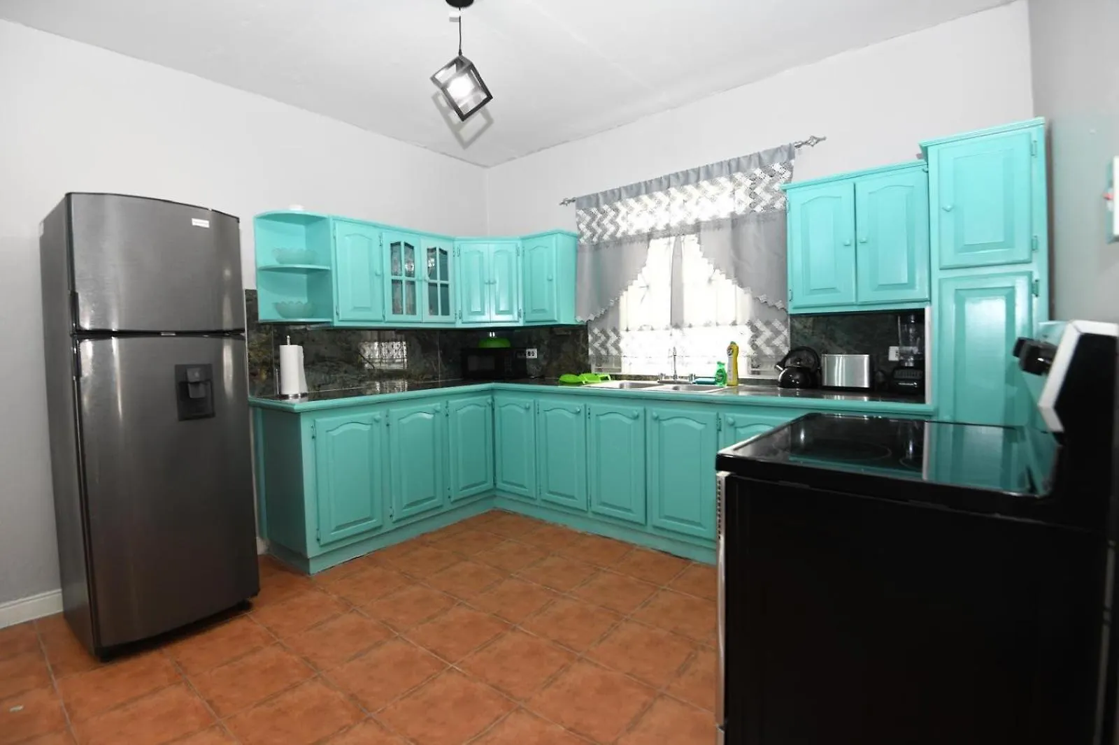 Prázdninový dům Spacious & Cozy 2 Bedrooms Townhouse In Gated Community, Excellent Location In Kgn8